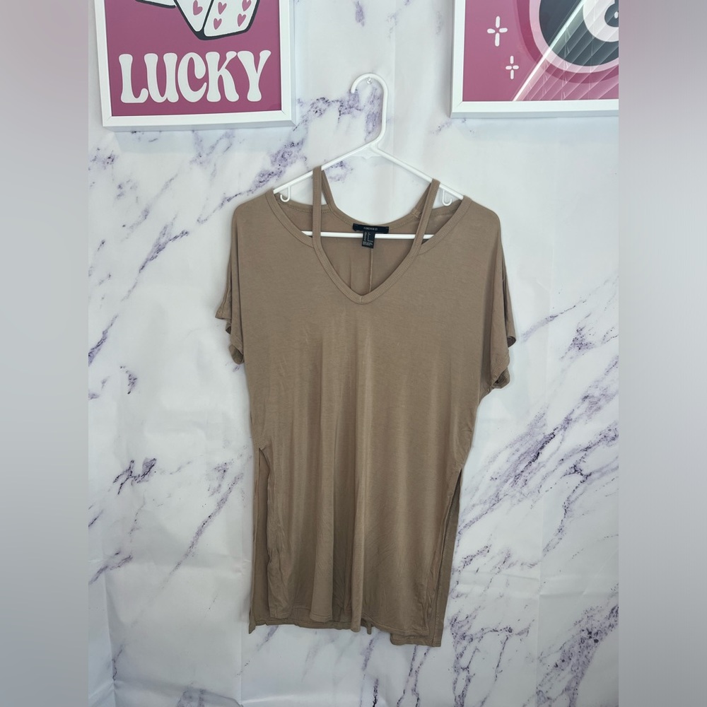 Forever 21 tan cut out top w/ side slits sz S